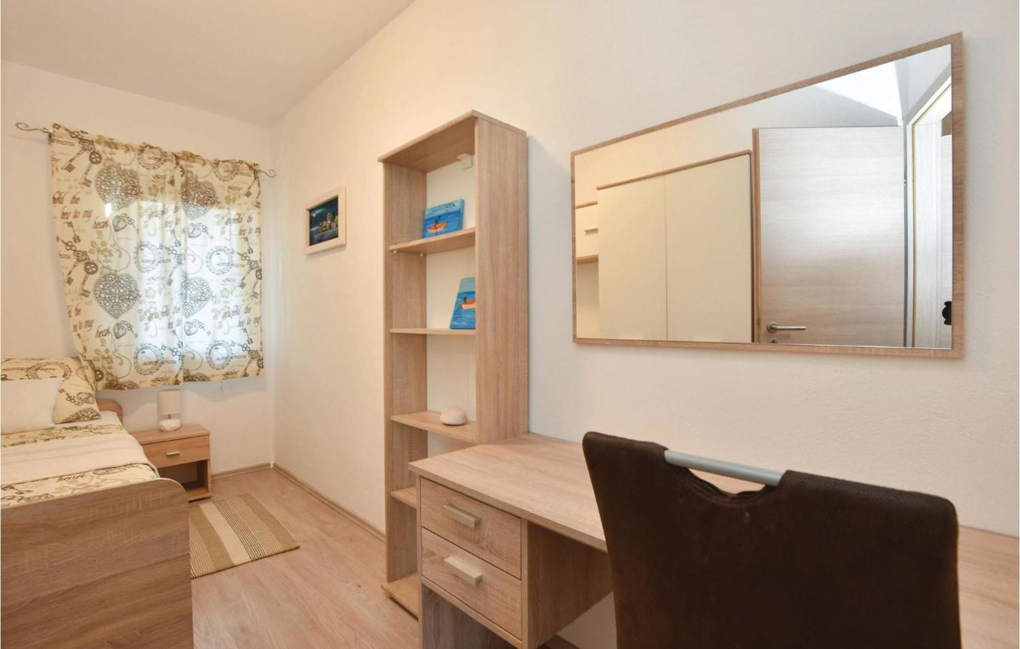 Lovely Home In Split With Jacuzzi Dış mekan fotoğraf